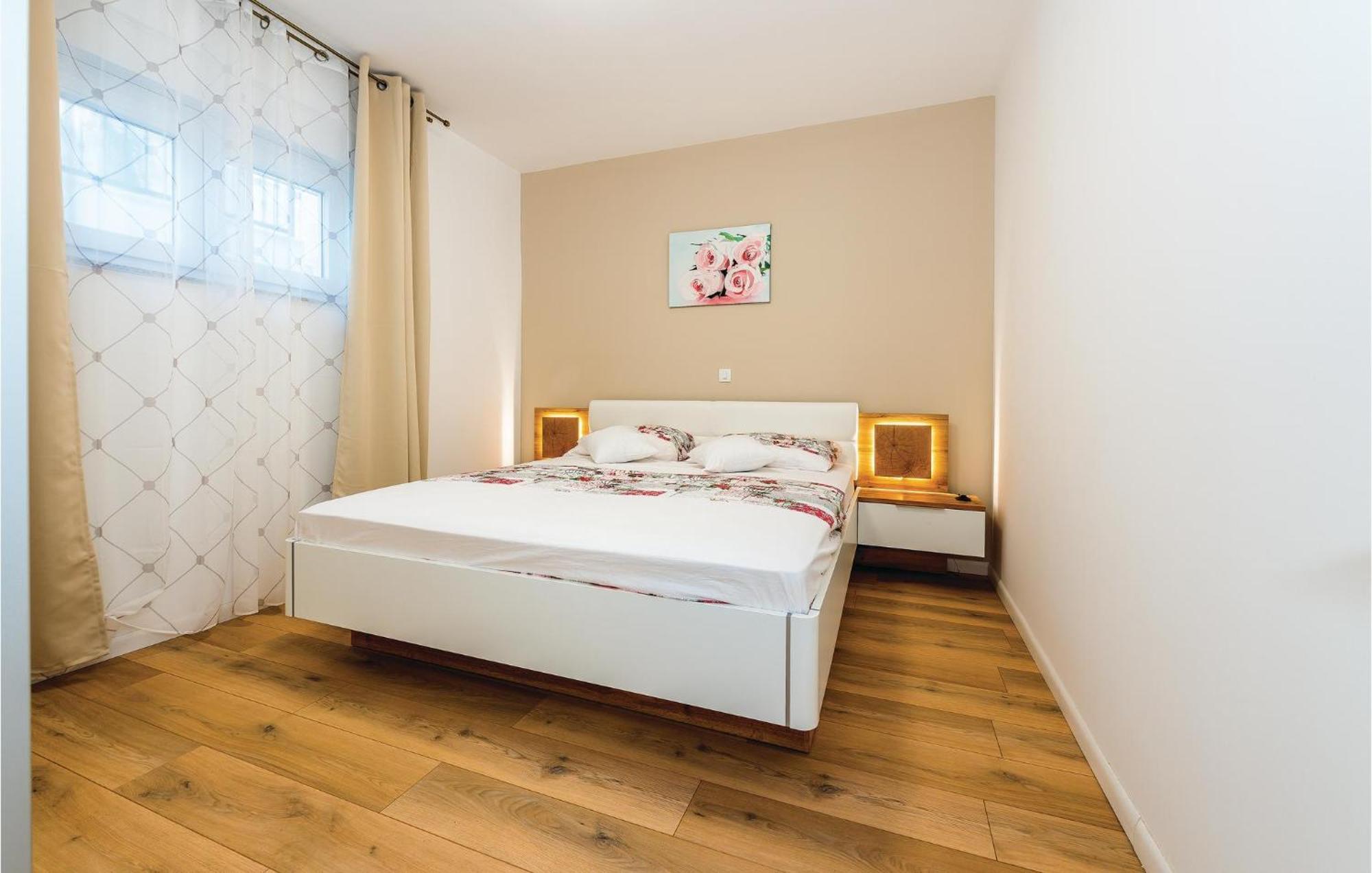 Beautiful Home In Sibenik With Kitchen ภายนอก รูปภาพ