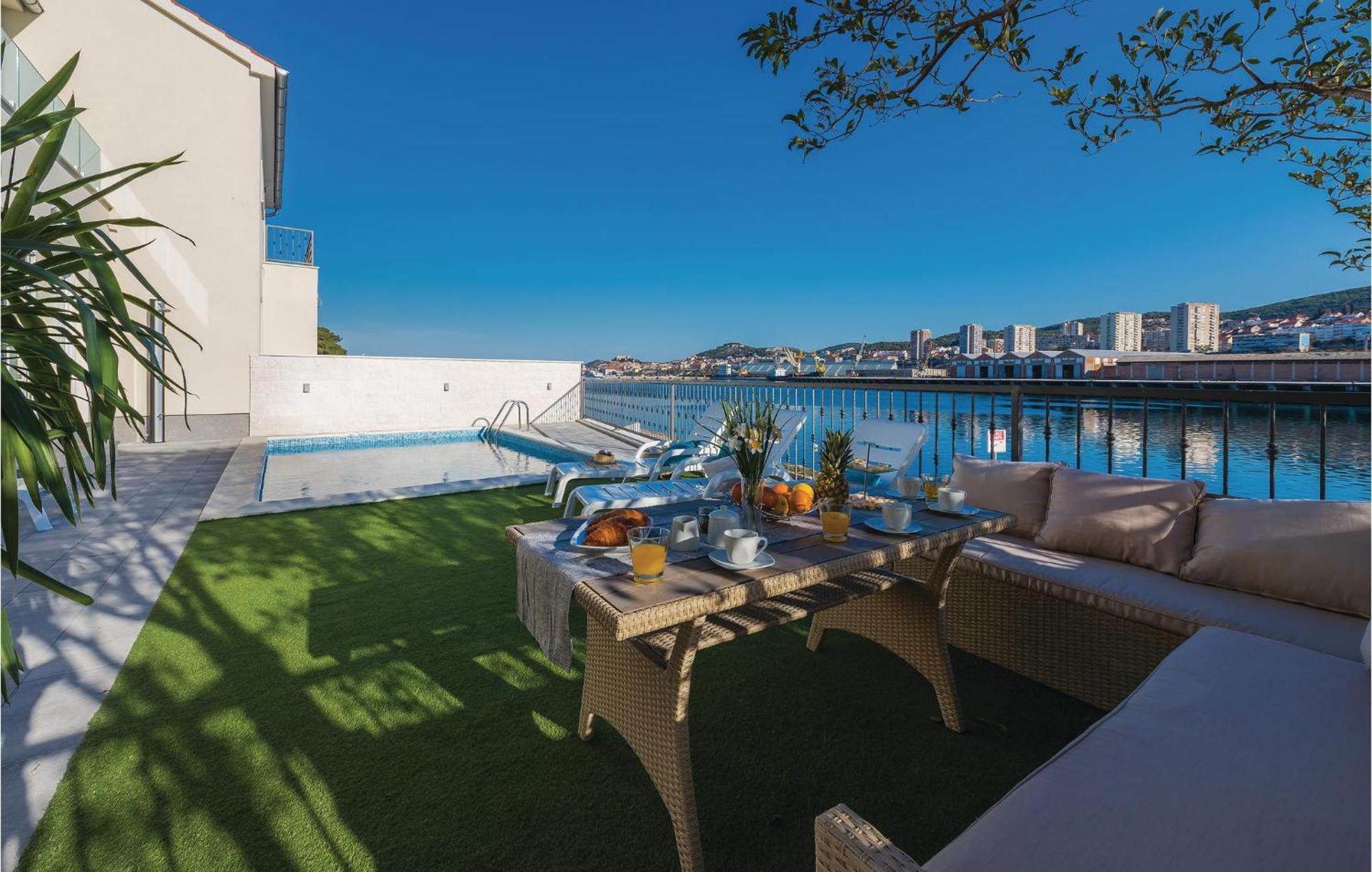 Beautiful Home In Sibenik With Kitchen ภายนอก รูปภาพ