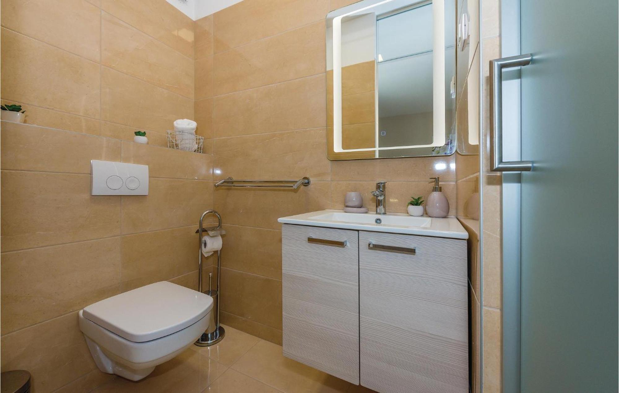 Beautiful Home In Sibenik With Kitchen ภายนอก รูปภาพ