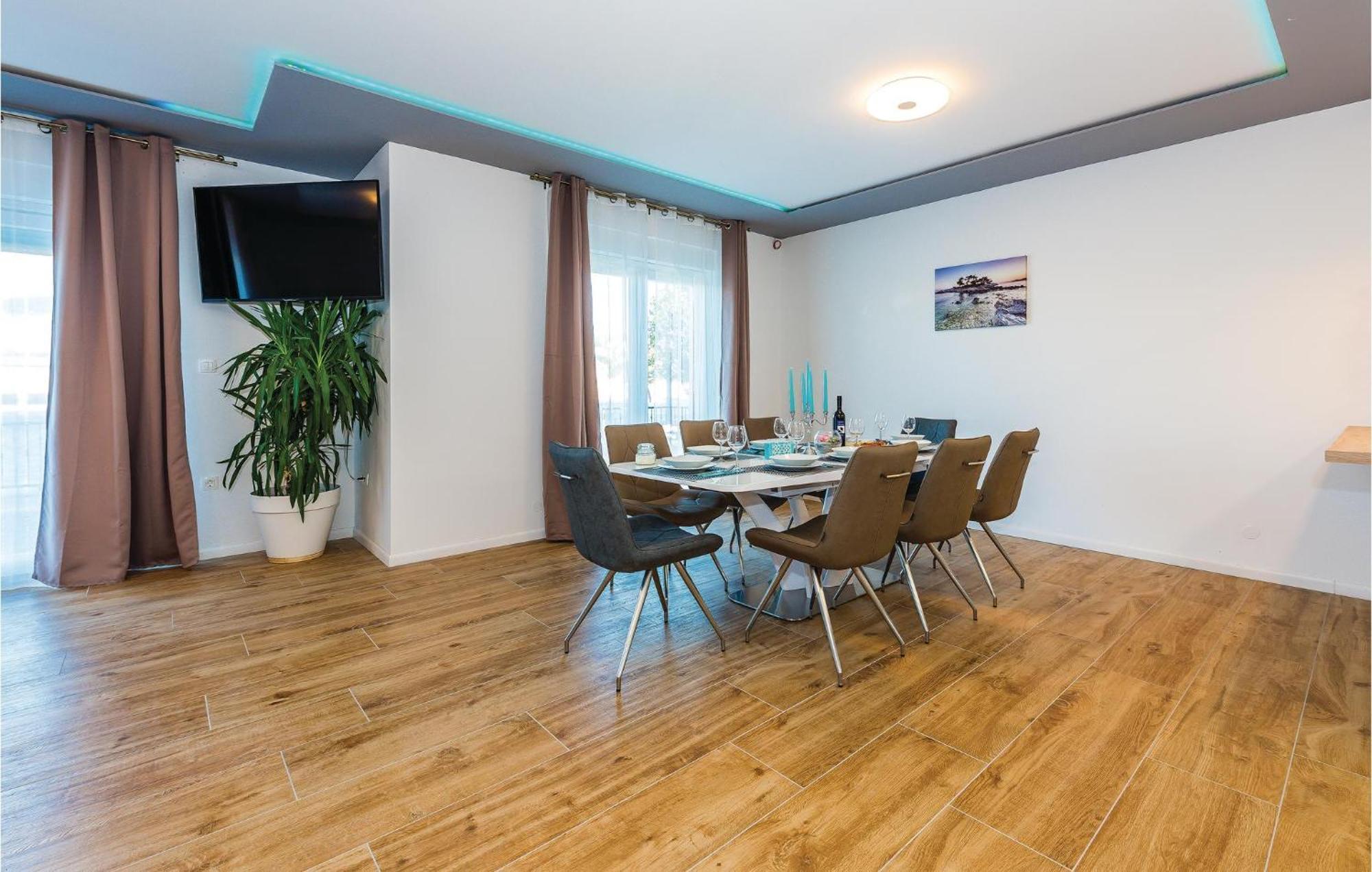 Beautiful Home In Sibenik With Kitchen ภายนอก รูปภาพ
